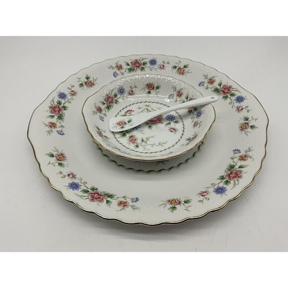 Andrea by Sadek 3 Piece "Garden of India" Scalloped Platter Dip Bowl and Spoon - Picture 10 of 16